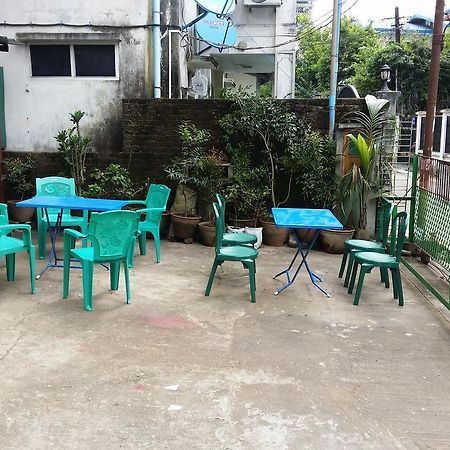 Auberge de jeunesse T Venus à Yangon Extérieur photo