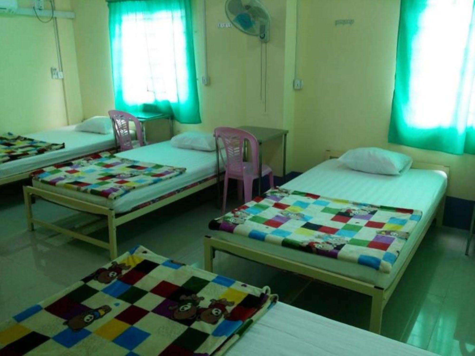 Auberge de jeunesse T Venus à Yangon Extérieur photo