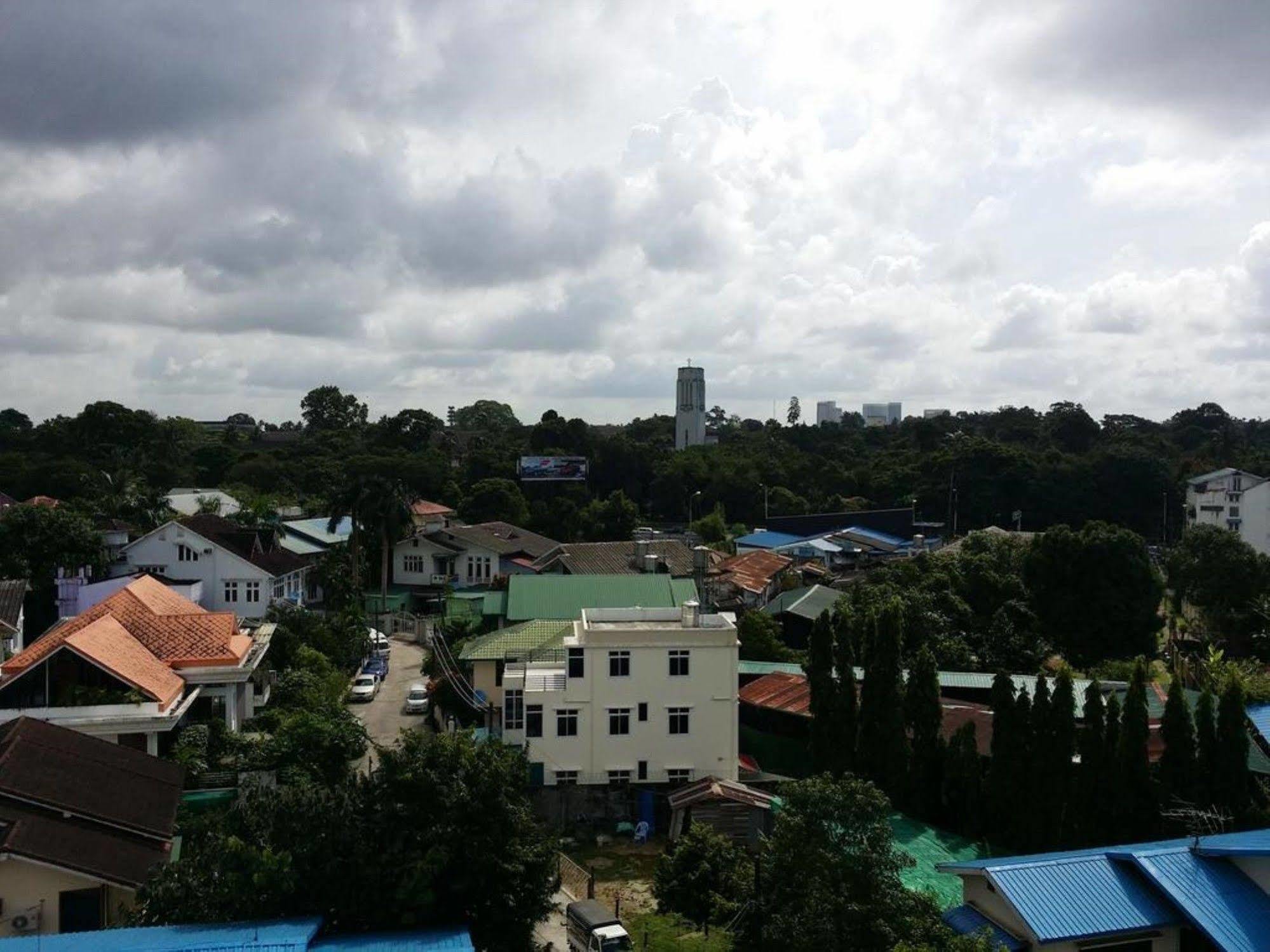 Auberge de jeunesse T Venus à Yangon Extérieur photo